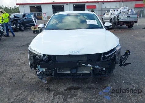 2025 Kia K4 Lxs z USA, uszkodzony, nr VIN 3KPFT4DE7SE047910